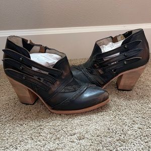 Freebird by Steven GATE, size 11 - fits 10-10.5